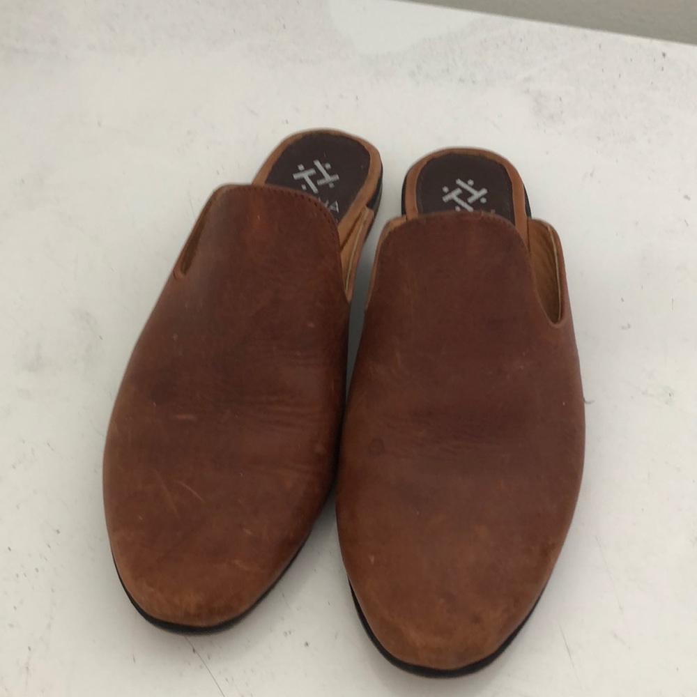 Leather slides